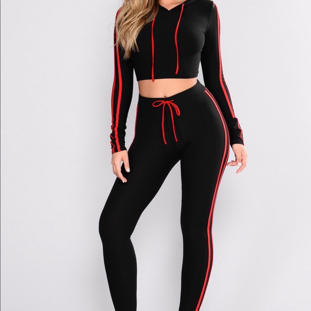 Comfy Legging And Crop Hoodie Set from FN